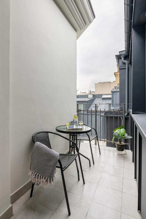 W Sercu Warszawy Apartamenty Varsavia Esterno foto