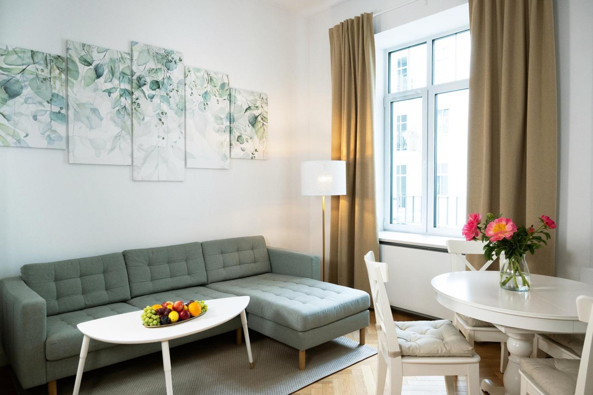 W Sercu Warszawy Apartamenty Varsavia Esterno foto